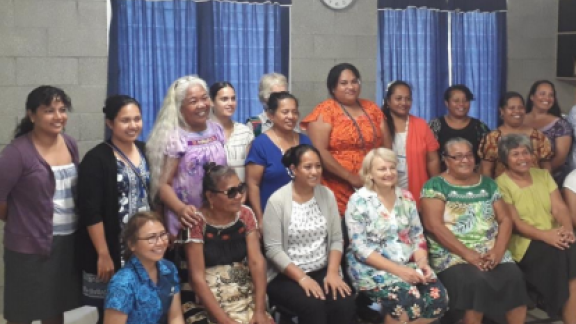 Dr Sharman Stone Visits Kiribati Women and Children’s Support Centre